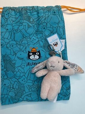 BNWT RARE Jellycat Blossom Blush Bunny Bag Charm Retired super cute flower